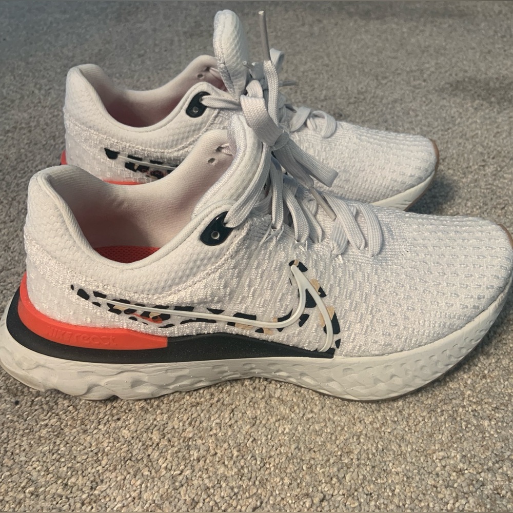 Nike React Infinity aroun Flyknit 3 Running Shoes